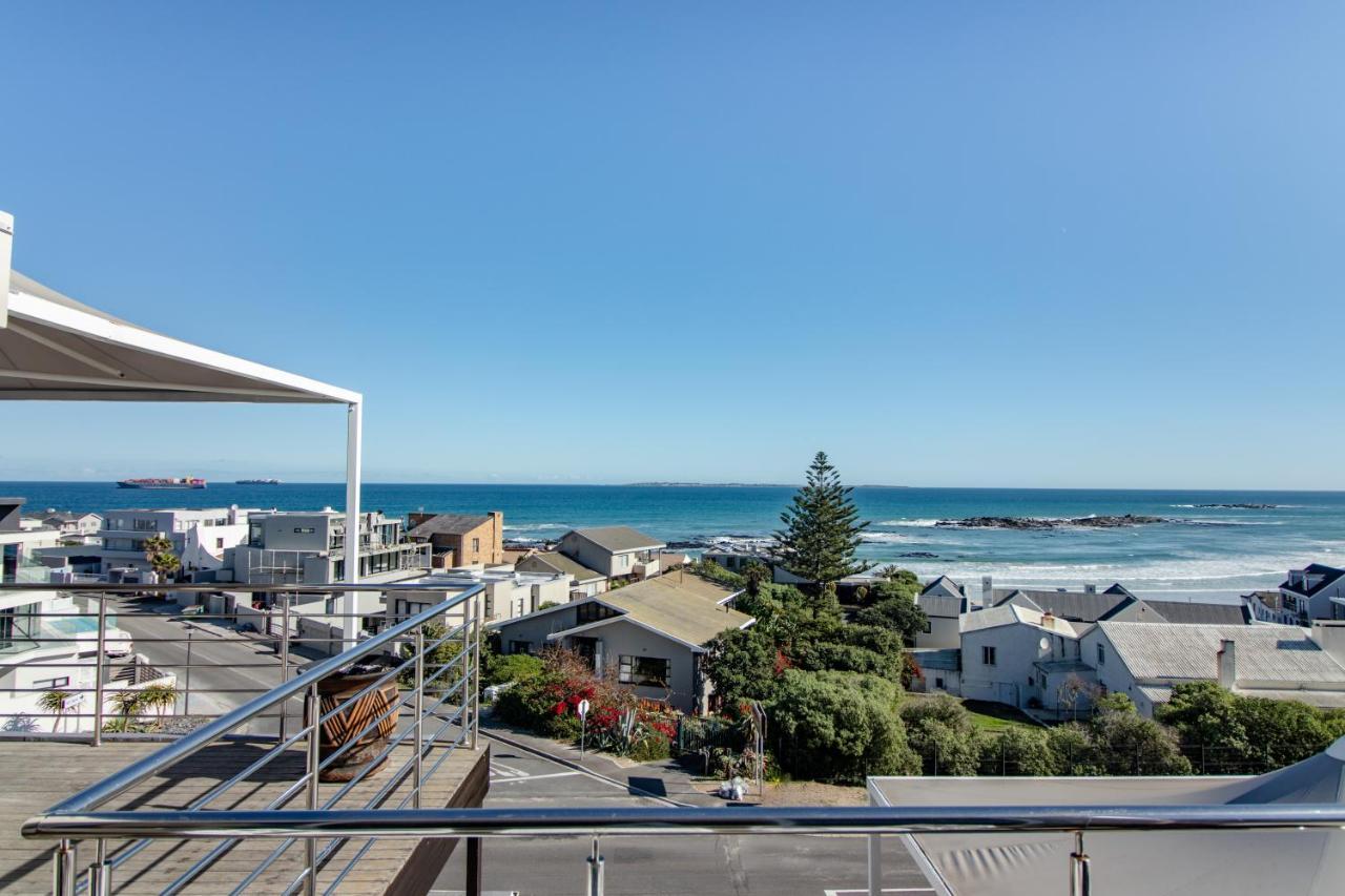 Blaauw Village Guest House Bloubergstrand Exterior foto