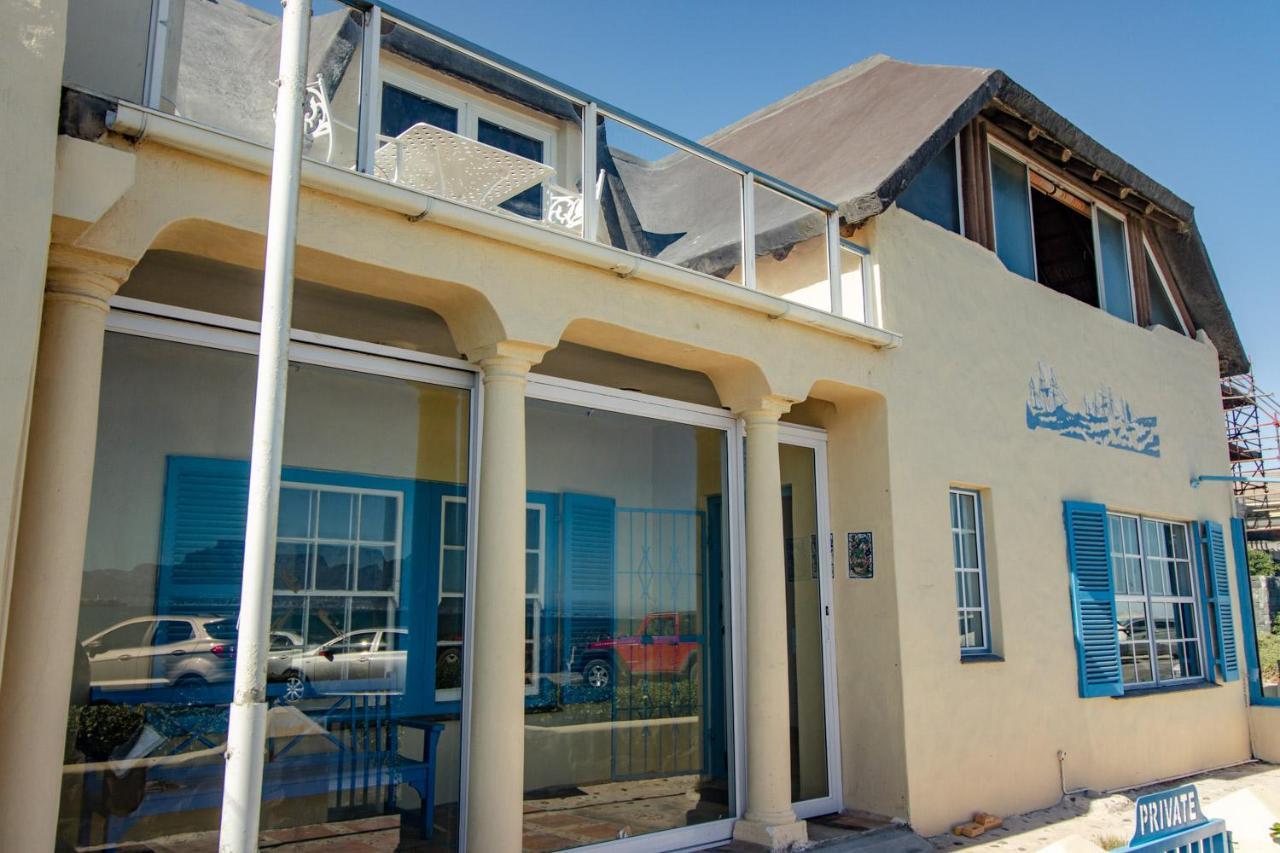 Blaauw Village Guest House Bloubergstrand Exterior foto